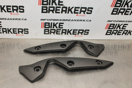 24-25 KAWASAKI ELIMINATOR 450 REAR STRUT FRAME COVER BB869