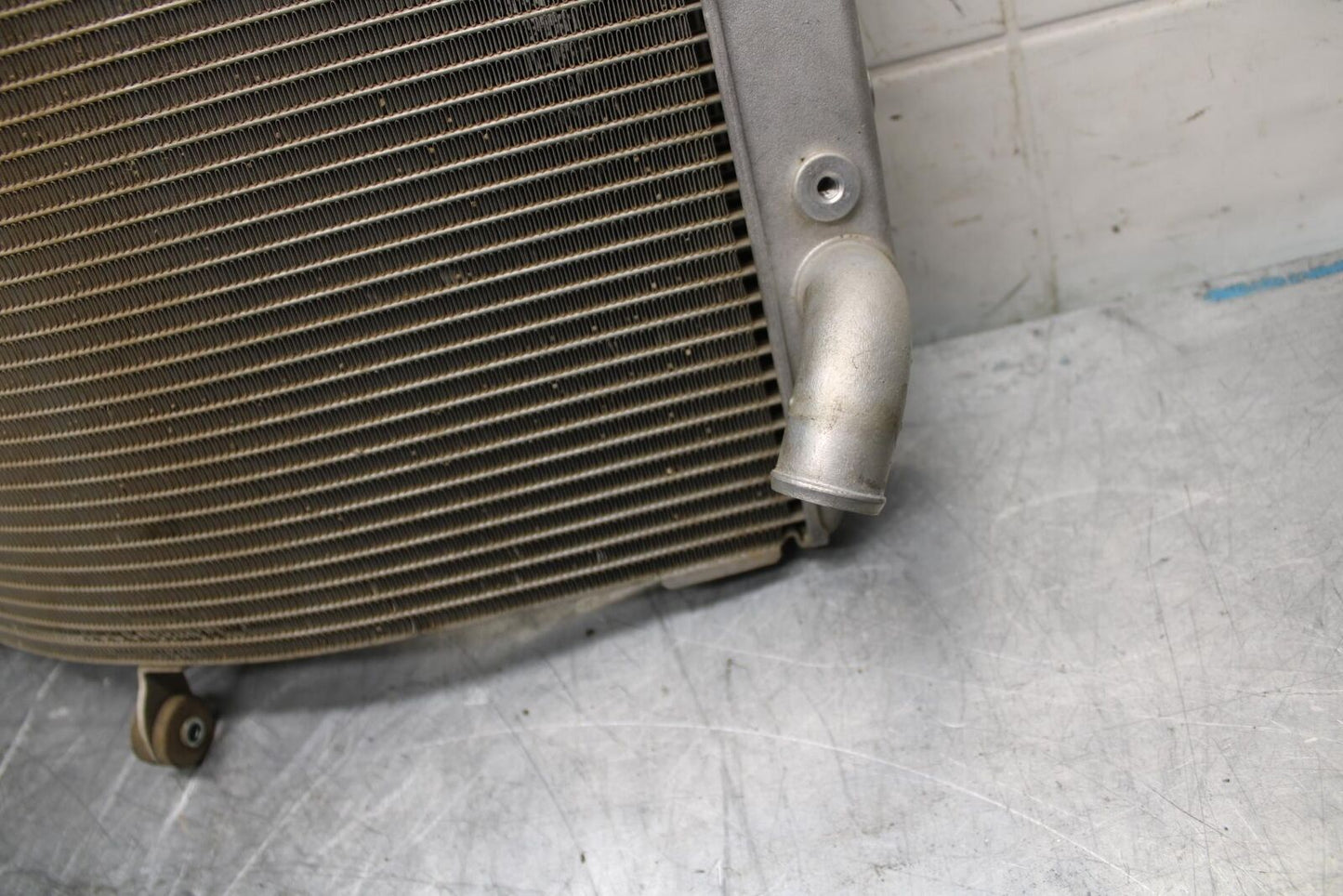 18 YAMAHA YZF R1  ENGINE RADIATOR MOTOR COOLER COOLING RADIATER BB473