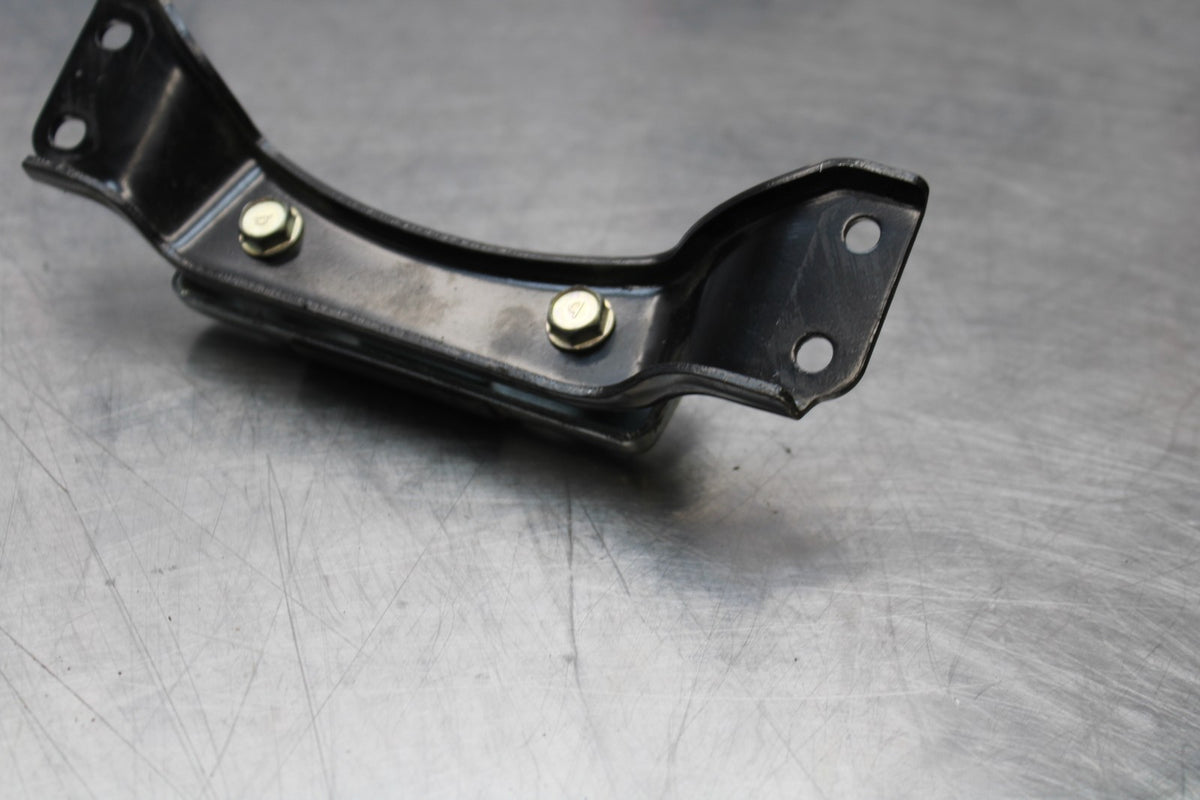 24-25 KAWASAKI NINJA ZX4R GAS TANK FUEL PETROL RESERVOIR BRACKET MOUNT  BB174