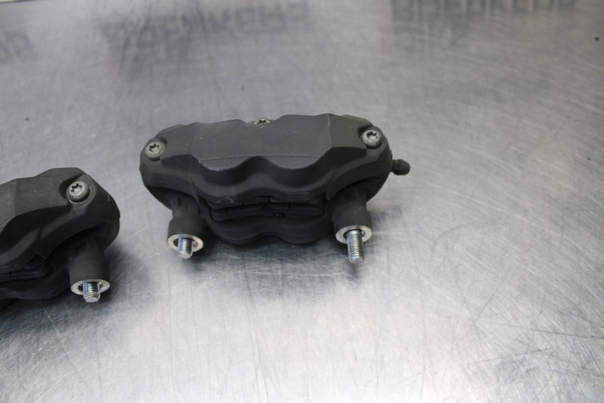 07 SUZUKI GSXR1000 RIGHT LEFT FRONT BRAKE CALIPER SET PAIR CALIPERS BB770