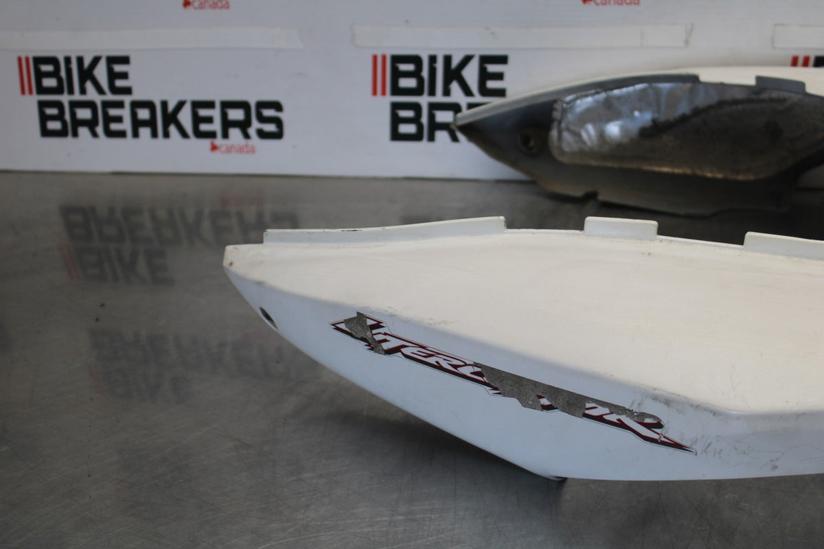 06-07 HONDA INTERCEPTOR 800 VFR800 REAR TAIL LIGHT & FAIRING COWL SHROUD BB917