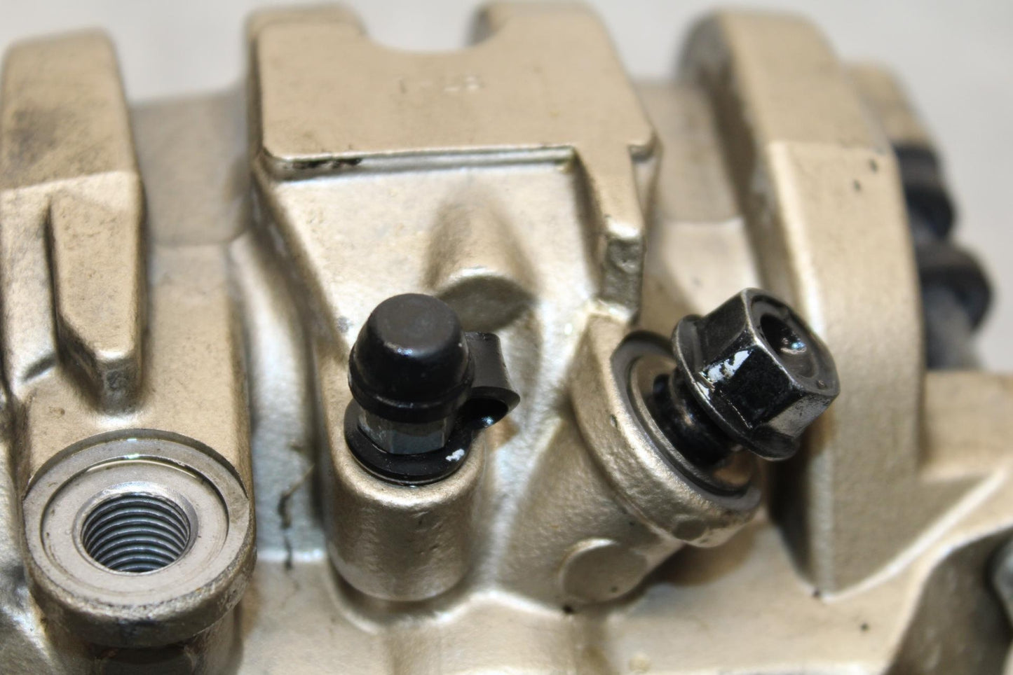 2008 Honda Interceptor 800 VFR800A ABS RIGHT LEFT FRONT BRAKE CALIPER PAIR BB566