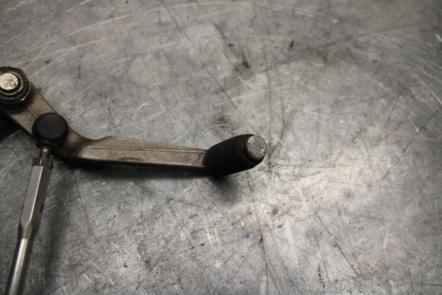 13 SUZUKI GSXR750 SHIFTER LINKAGE SHIFT LINK PEDAL BB474