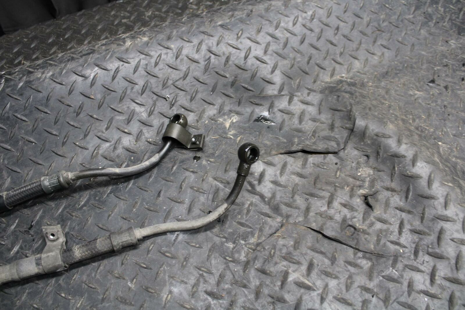 86 SUZUKI GS750ES ENGINE MOTOR OIL COOLER HOSES BB233