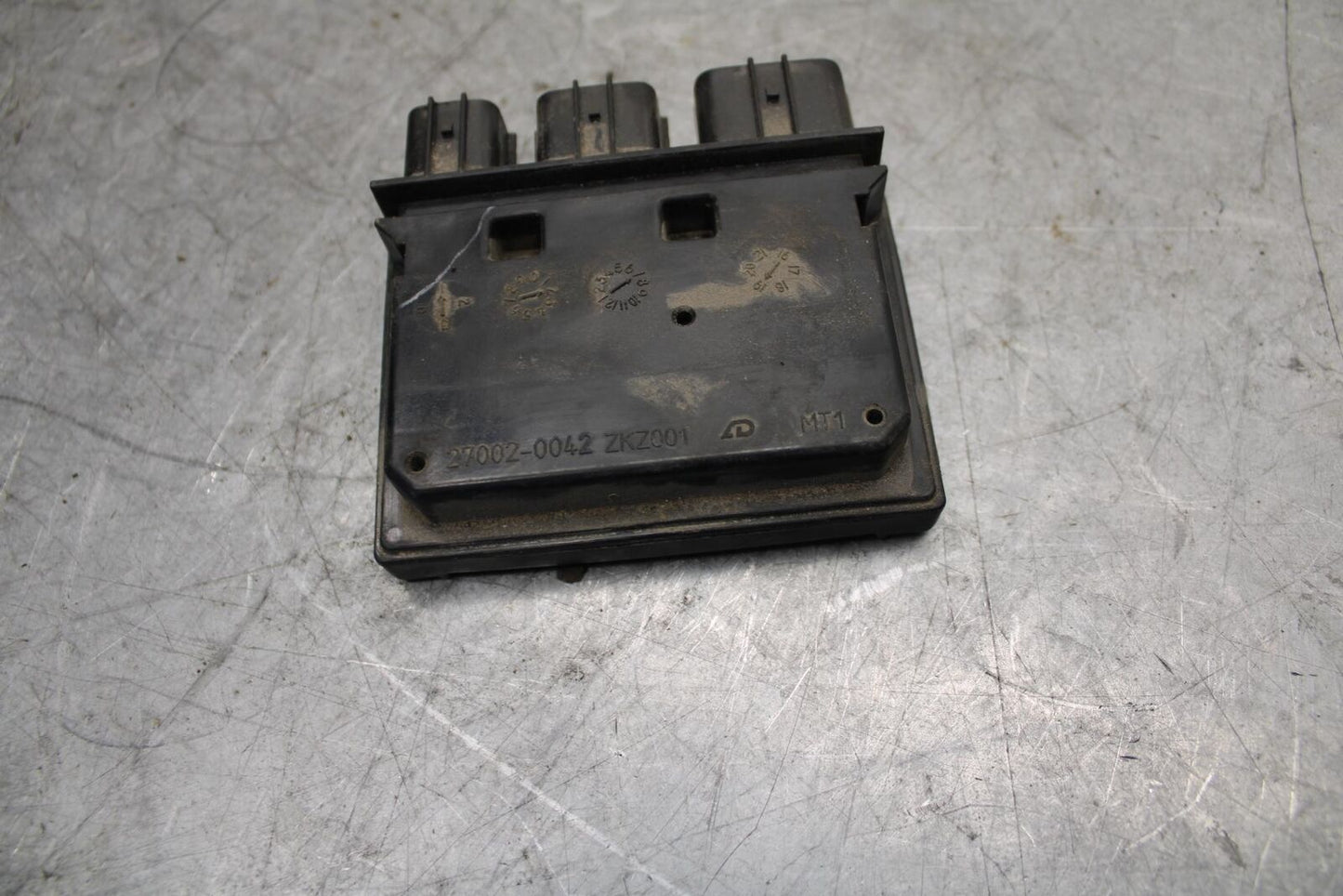 19-20 KAWASAKI NINJA ZX6R ZX636 RELAY ASSEMBLY FUSE BOX 27002-0050 BB528