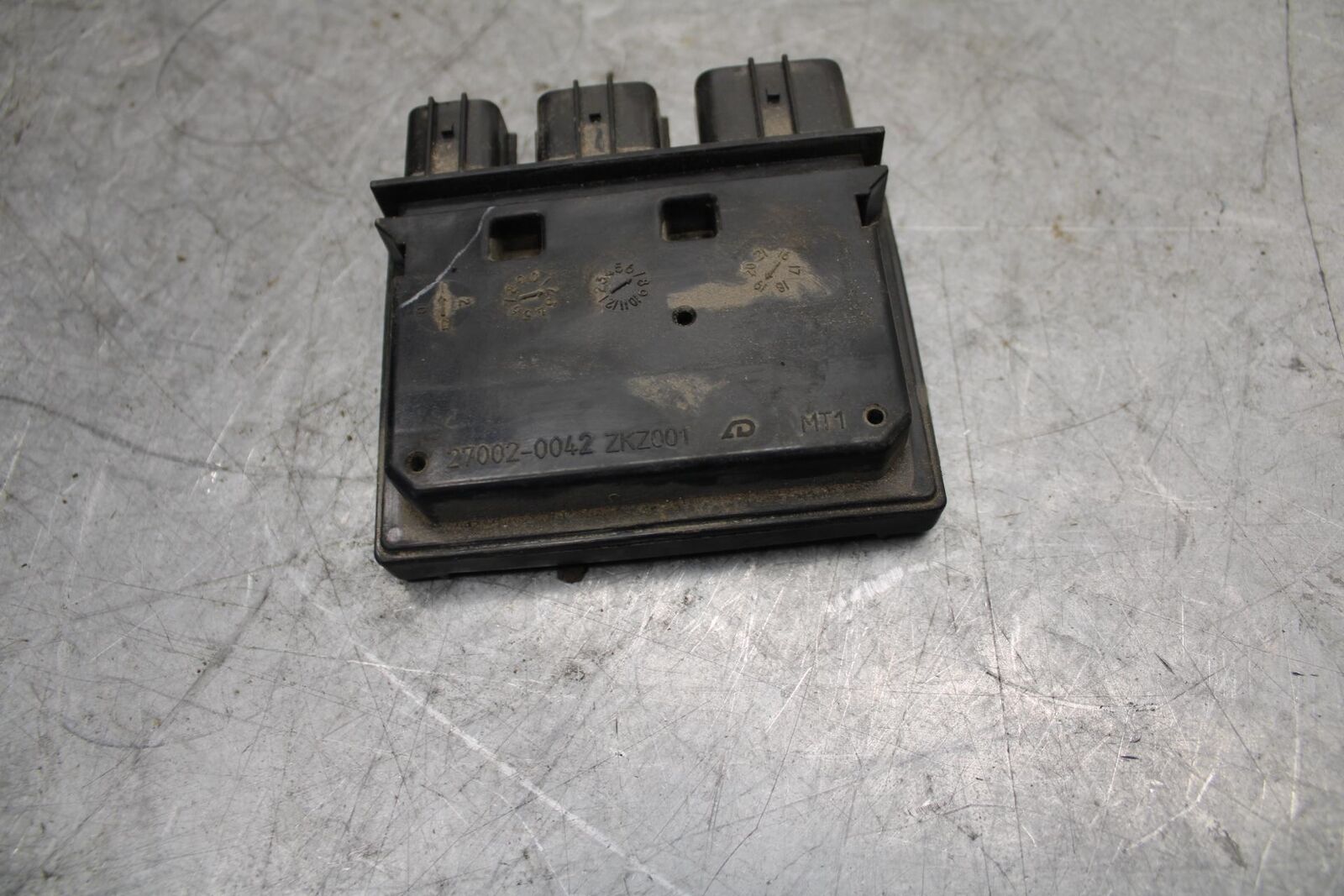 19-20 KAWASAKI NINJA ZX6R ZX636 RELAY ASSEMBLY FUSE BOX 27002-0050 BB528