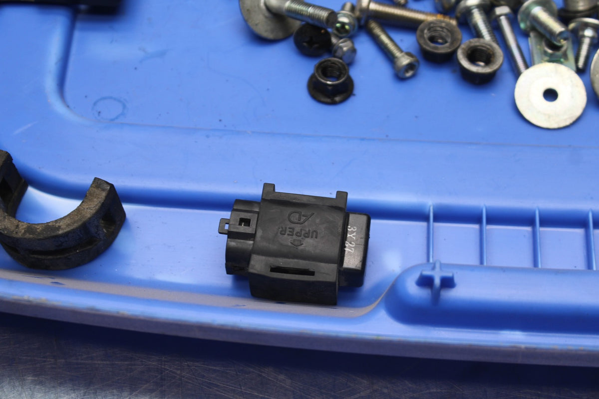 15 SUZUKI GW250F MOUNTING BOLTS HARDWARE MOTOR SCREWS BB789