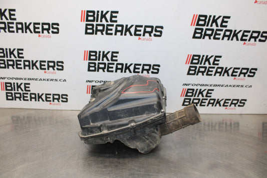 15 TRIUMPH TIGER 800 AIRBOX AIR INTAKE FILTER BOX BB873