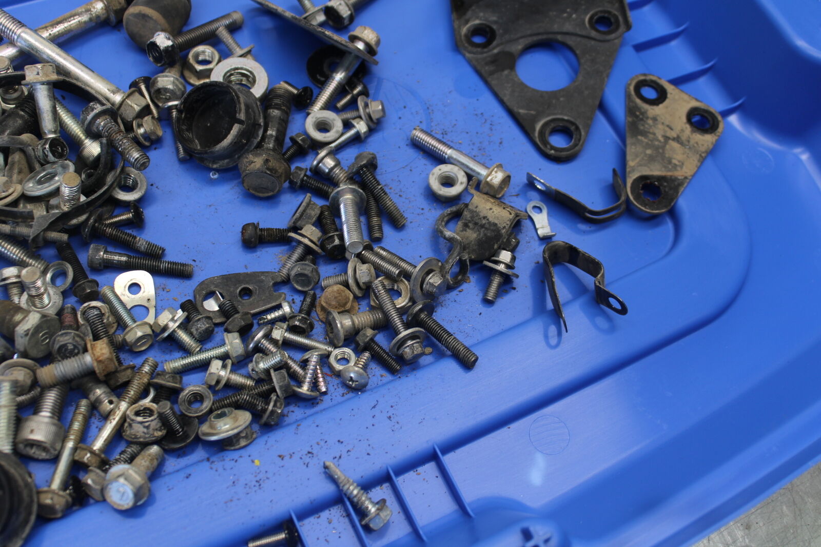 08-18 KAWASAKI KLR650 ENGINE MOUNTING BOLTS HARDWARE MOTOR SCREWS BB707