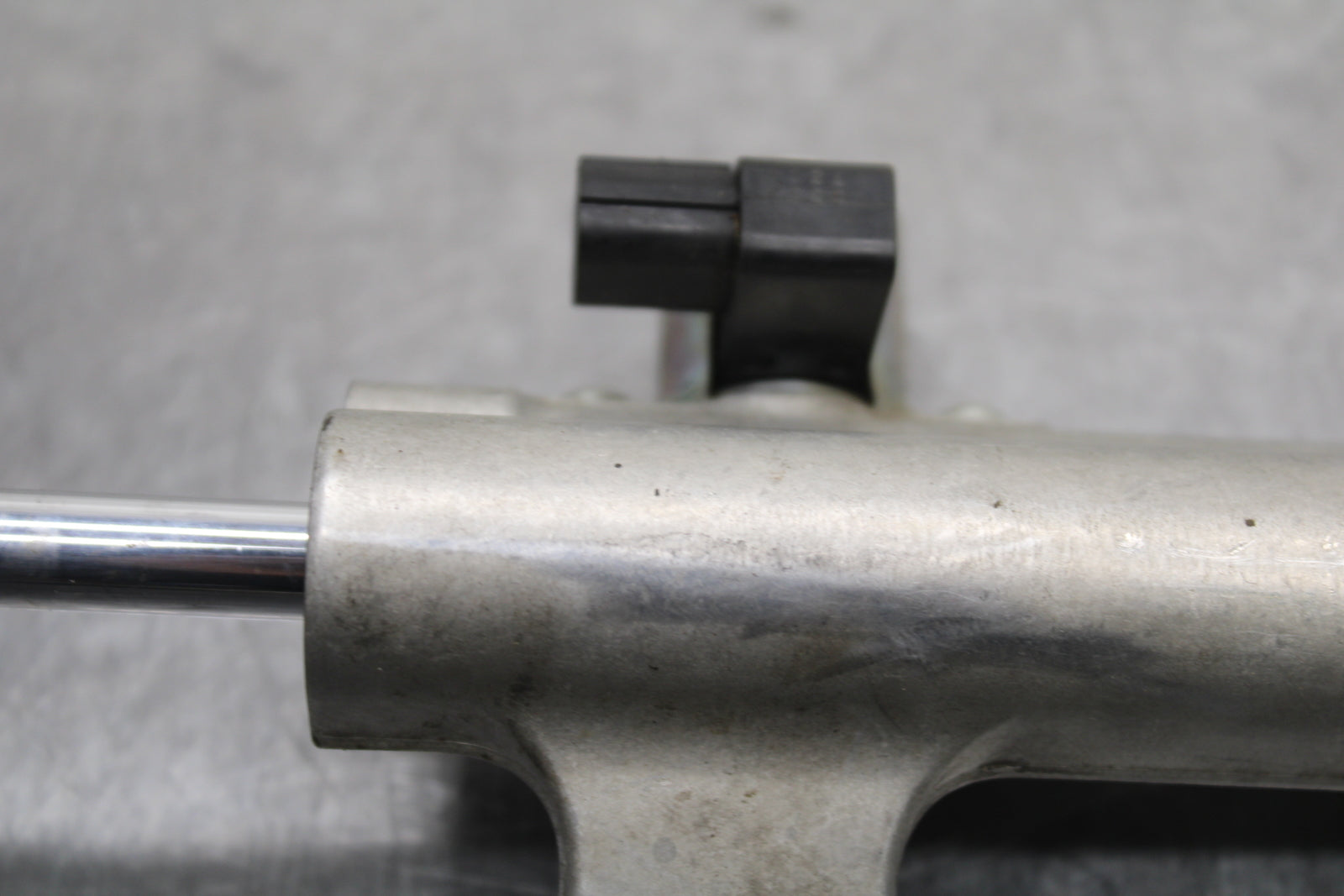 08-10 SUZUKI GSXR 600 STEERING DAMPER STABILIZER BB132