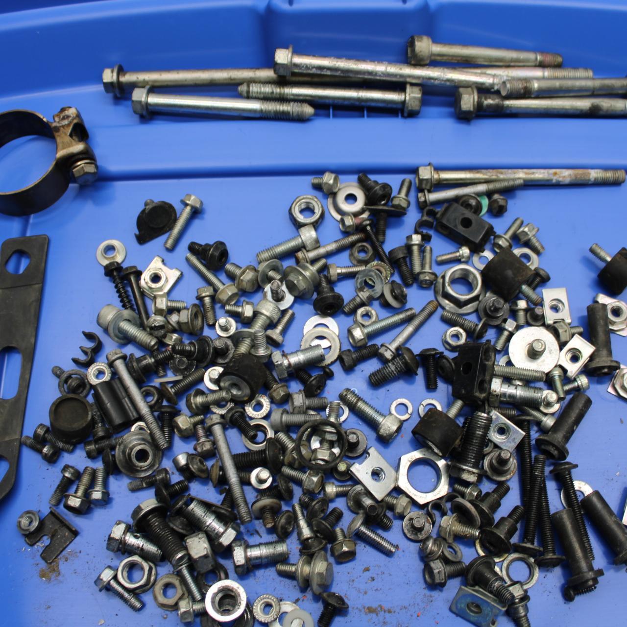 16-24 KTM 390 RC MISCELLANEOUS MOUNTING BOLTS HARDWARE MOTOR SCREWS BB648