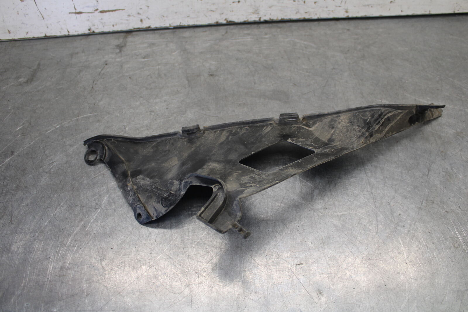 06-07 SUZUKI GSXR 600 RIGHT LEFT INNER FAIRINGS COWLS PANELS TRIMS BB694