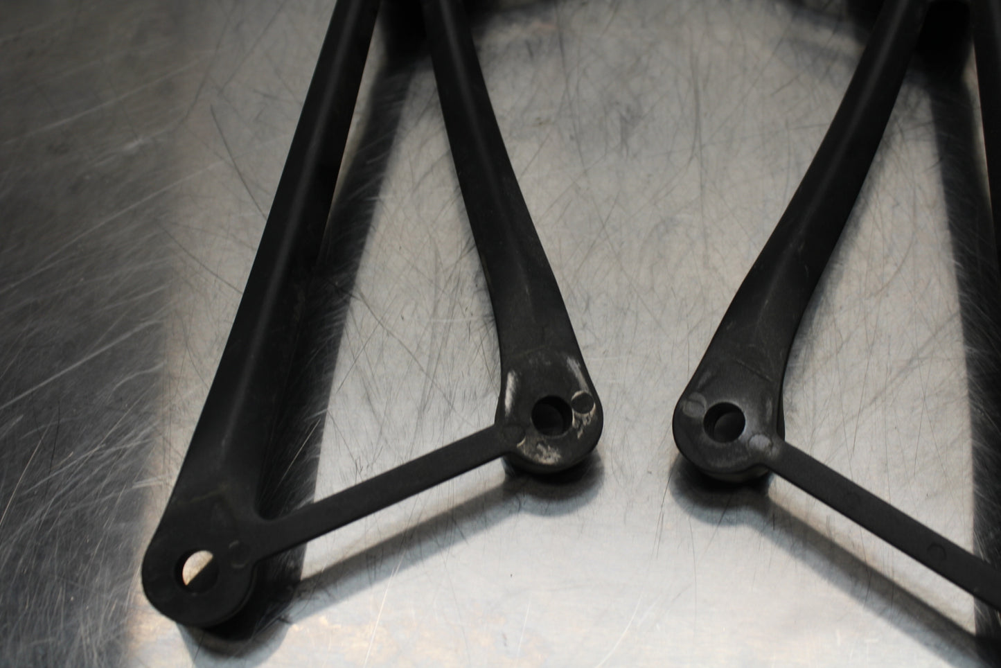 13-17 KAWASAKI NINJA ZX6R ZX636 ABS REAR BACK PASSENGER PEG SET PAIR BB143