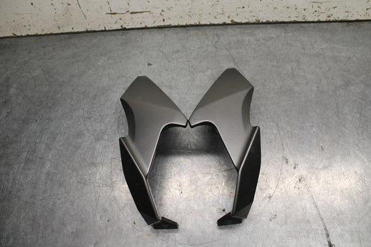 19-22 KAWASAKI Z400 FRONT HEADLIGHT HEAD LIGHT LAMP COVER TRIM SET BB738