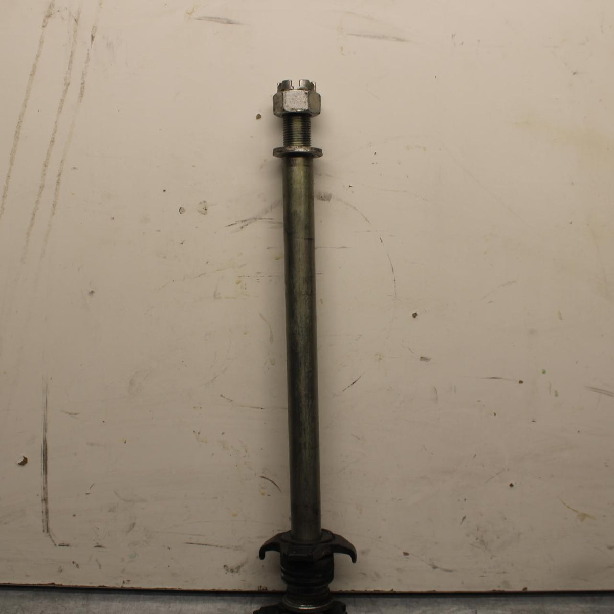 12-17 KAWASAKI ER-6N Z650 REAR AXLE BACK WHEEL RIM PIVOT BOLT AXEL BB607