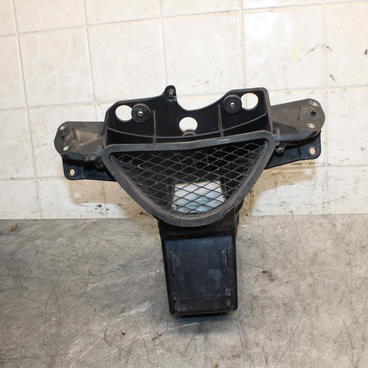 2009 Kawasaki Ninja ZX6R ZX600R UPPER FAIRING MIRROR GAUGES STAY BRACKET BB538