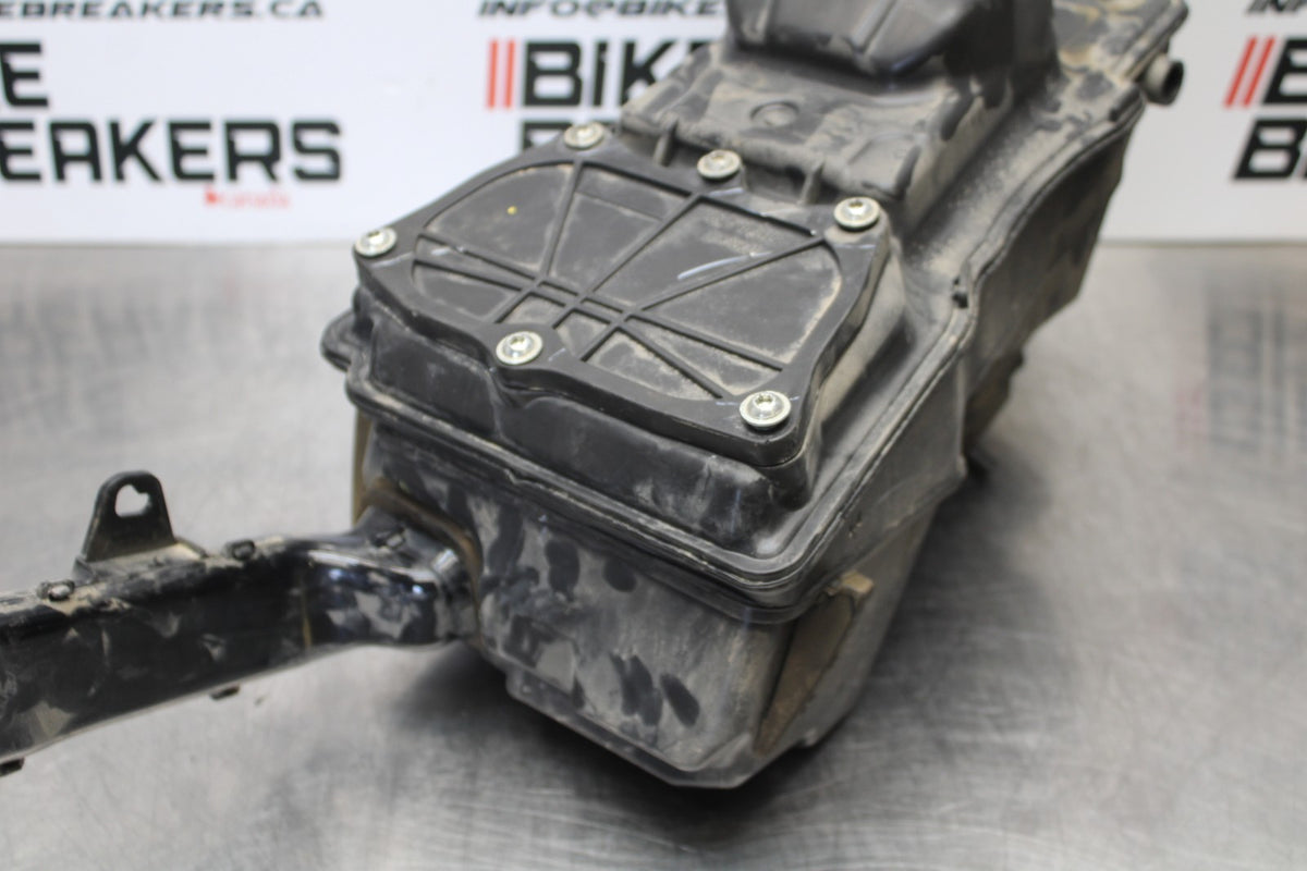 17-22 KTM 390 DUKE AIRBOX AIR INTAKE FILTER BOX BB180