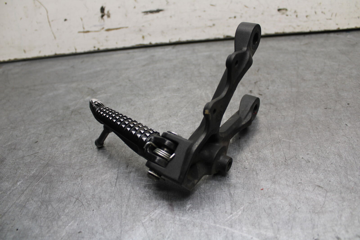 13-18 KAWASAKI NINJA ZX6R LEFT REARSET REAR SET DRIVER FOOT PEG REST STOP BB666