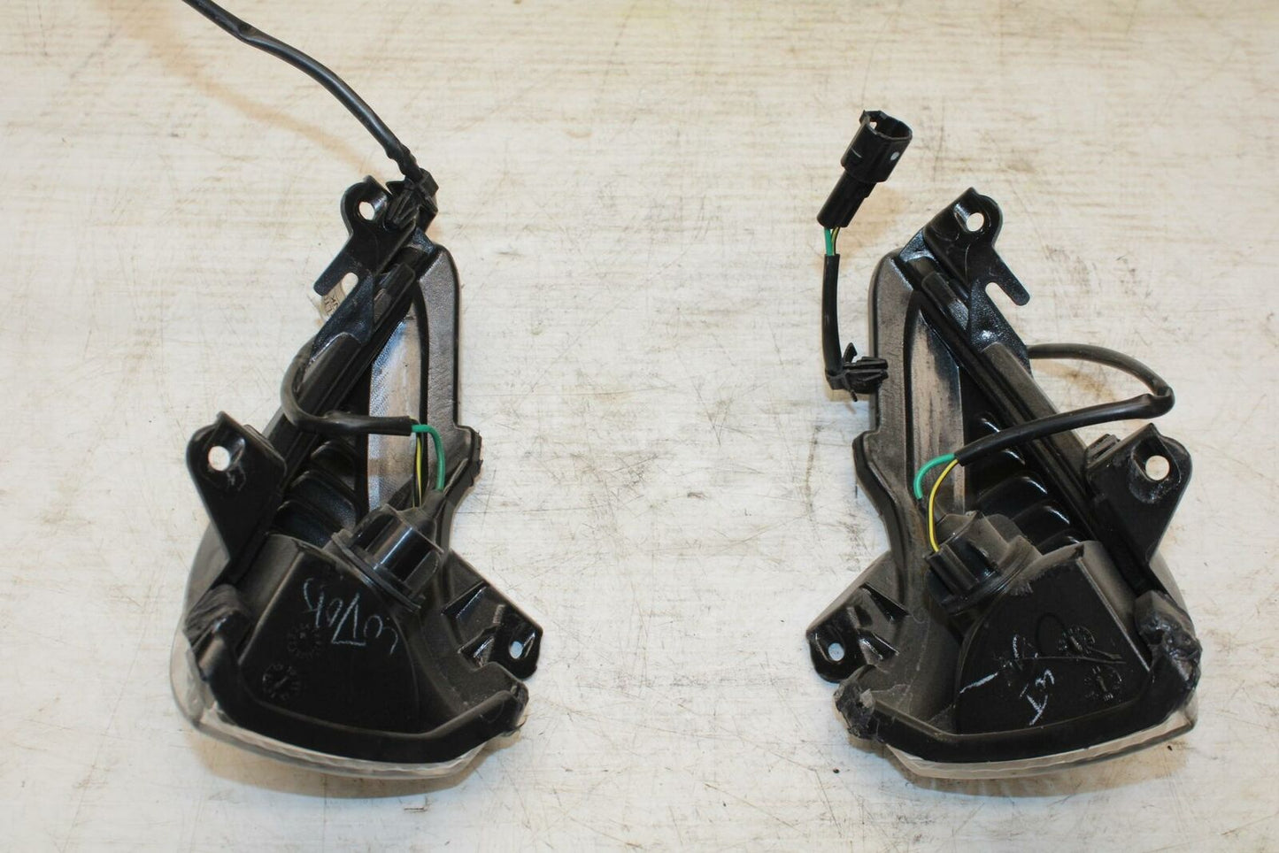 11-12 KAWASAKI NINJA 400 EX400 C FRONT LEFT RIGHT TURN SIGNALS LIGHT BB358