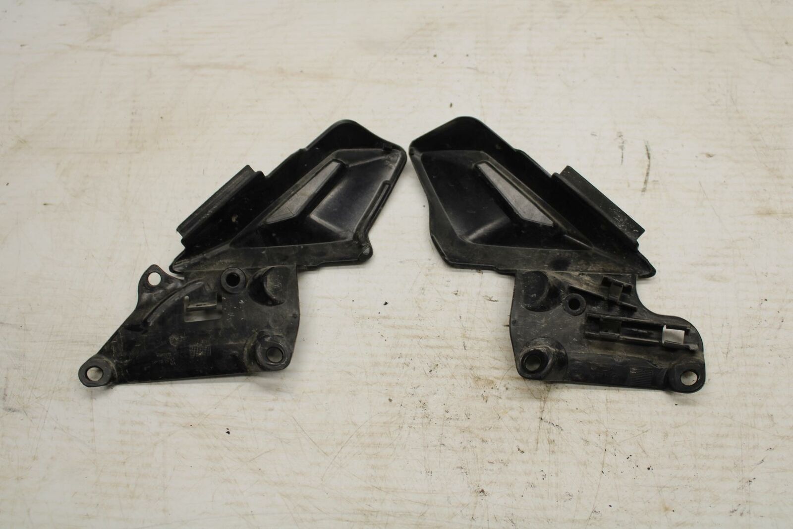 07-16 TRIUMPH STREET TRIPLE RIGHT LEFT FRAME MID SIDE COVERS COWLS PANELS BB356