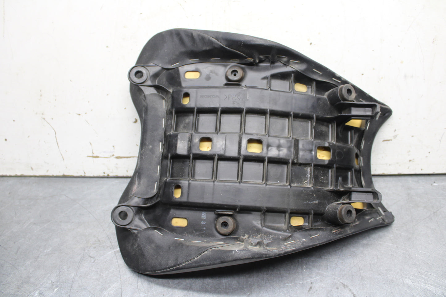 17-21 HONDA CBR1000RR SP FRONT DRIVERS SEAT PAD SADDLE PILLION BB681
