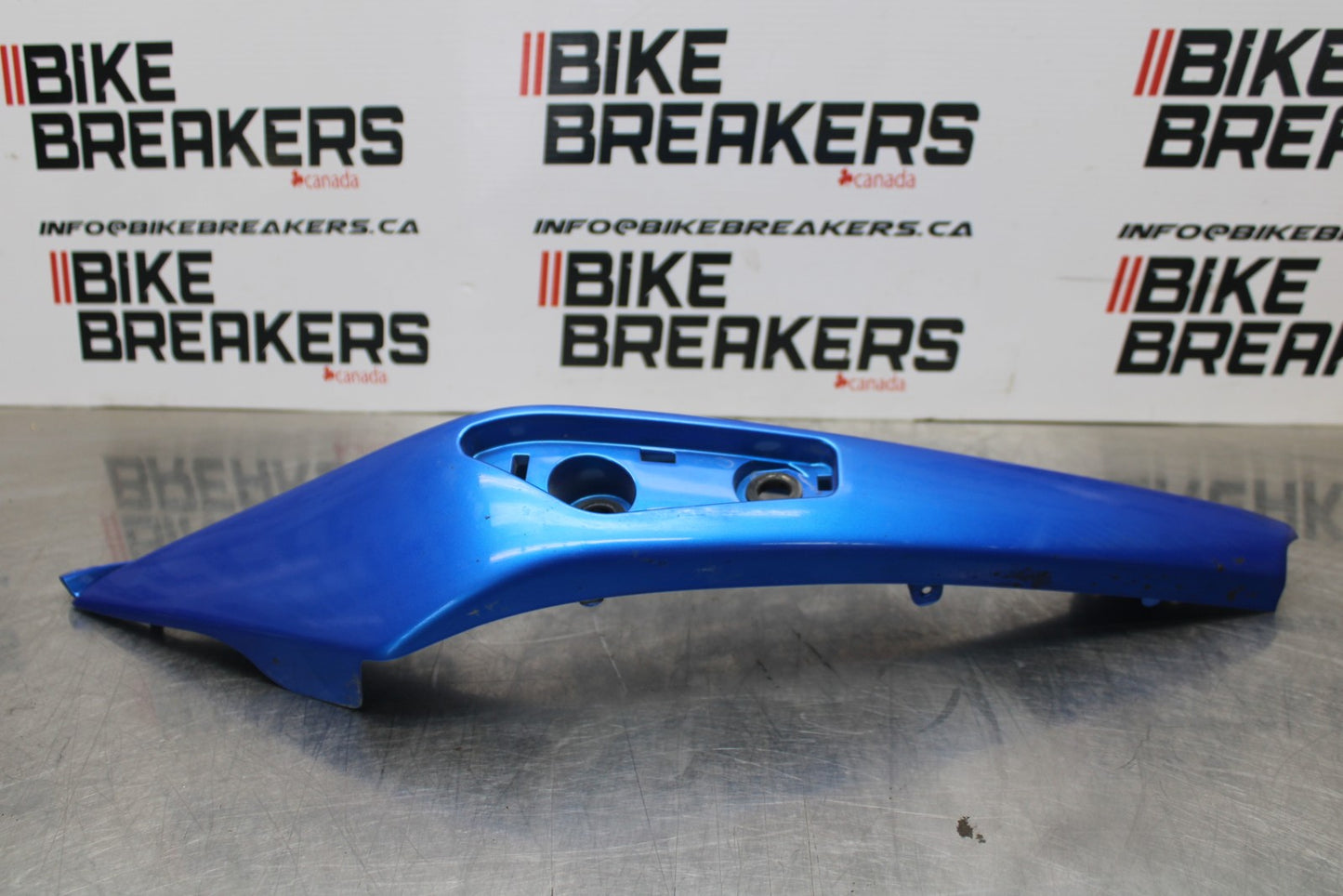 09-10 KAWASAKI ER-6N LEFT REAR BACK TAIL FAIRING COWL SHROUD BB205