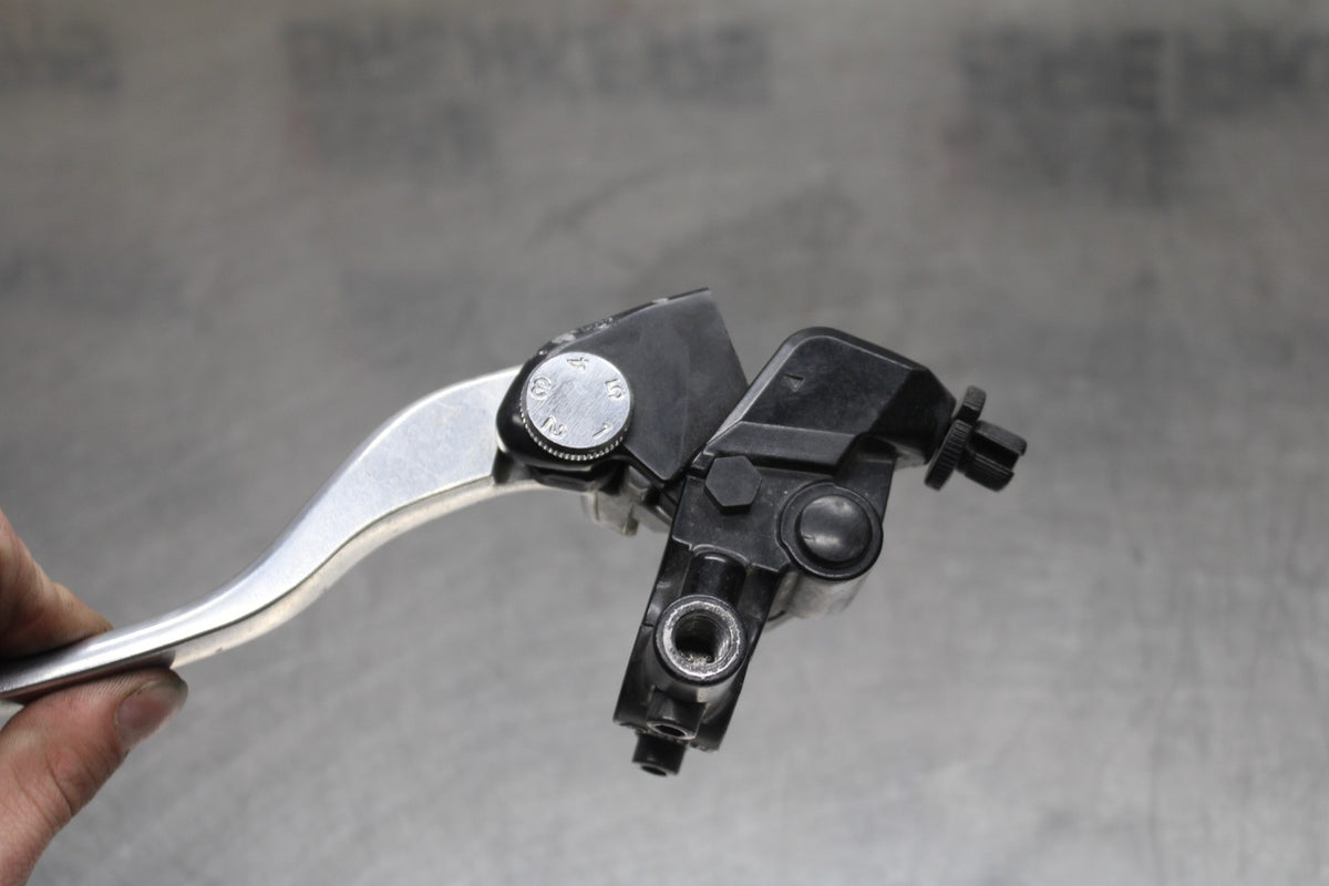 23 KAWASAKI Z900RS CLUTCH PERCH MOUNT WITH LEVER  BB935