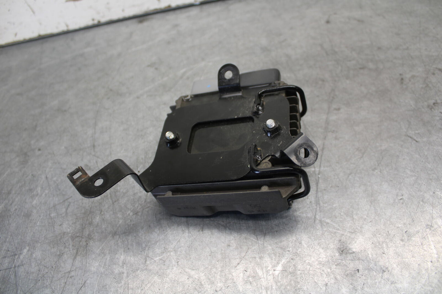 13-18 KAWASAKI NINJA ZX6R RECTIFIER VOLTAGE REGULATOR  BB682