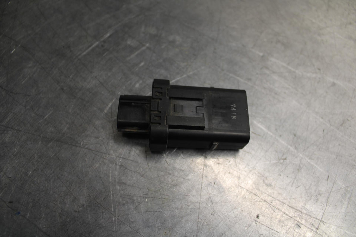 17 HONDA CRF1000LD AFRICA TWIN HEATED GRIP  RELAY SWITCH BB97