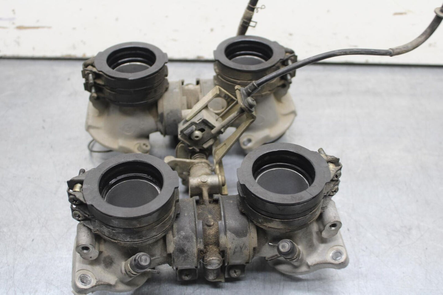 1998 Yamaha Vmax 1200 VMX1200 AIRBOX INTAKE VELOCITY STACKS BB620