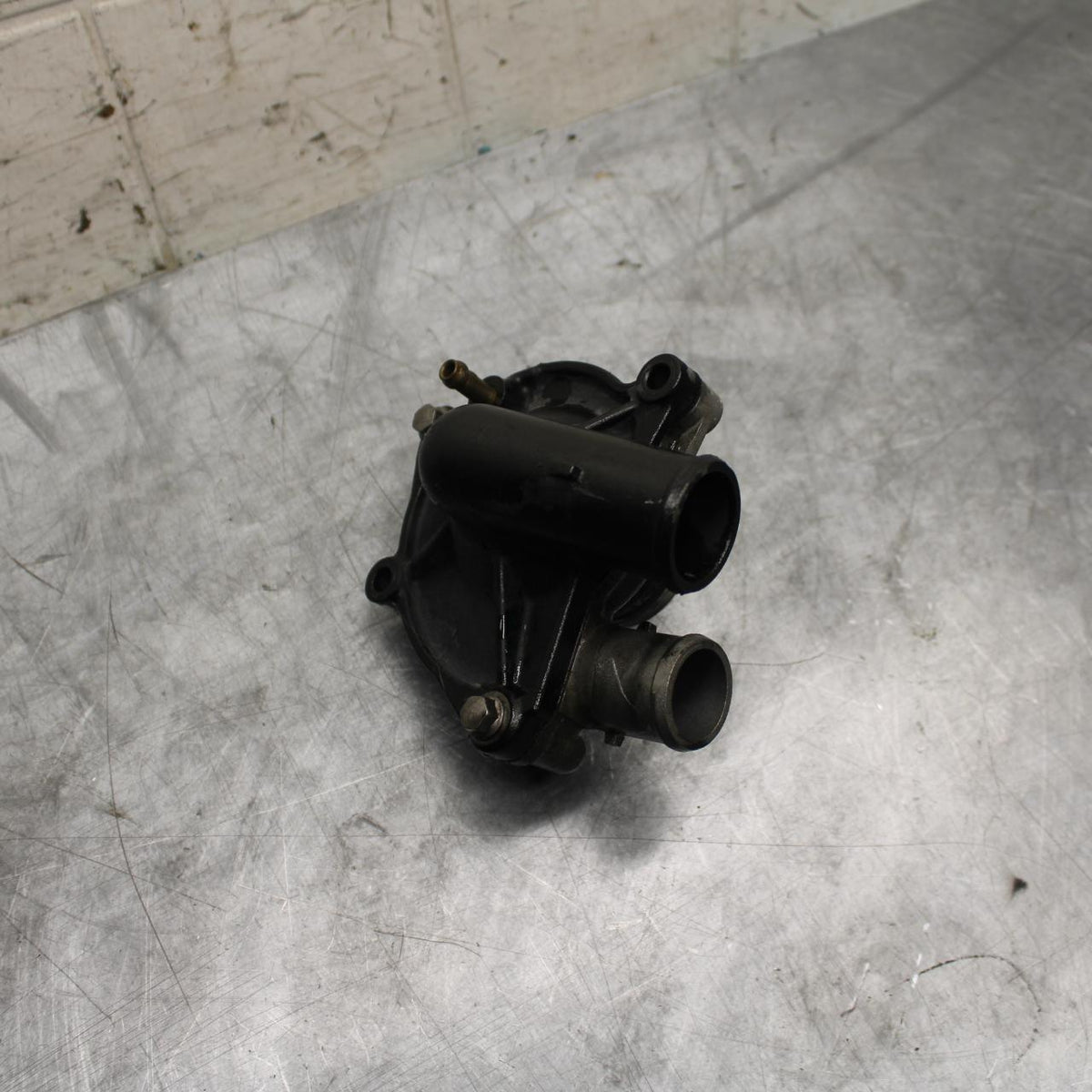 07 YAMAHA YZF R6 ENGINE WATER COOLANT PUMP  2C0-12420-00-00 BB495