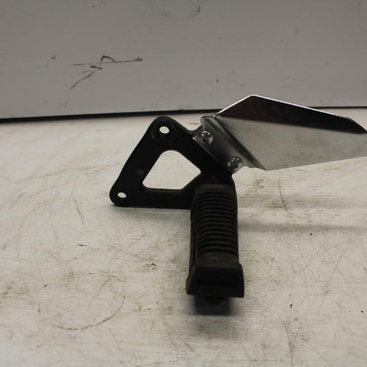 04-09 SUZUKI GS500F LEFT REARSET REAR SET DRIVER FOOT PEG BRACKET MOUNT BB261