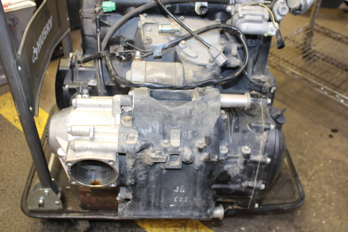 09 KAWASAKI CONCOURS 14 ZG1400B RUNNING ENGINE MOTOR BB875