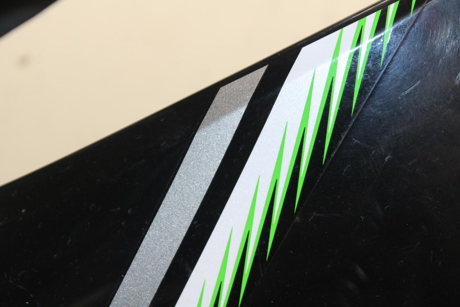 2016 Kawasaki Ninja ZX10R ZX1000 ABS KRT Edition LEFT GAS TANK FUEL PANEL BB86