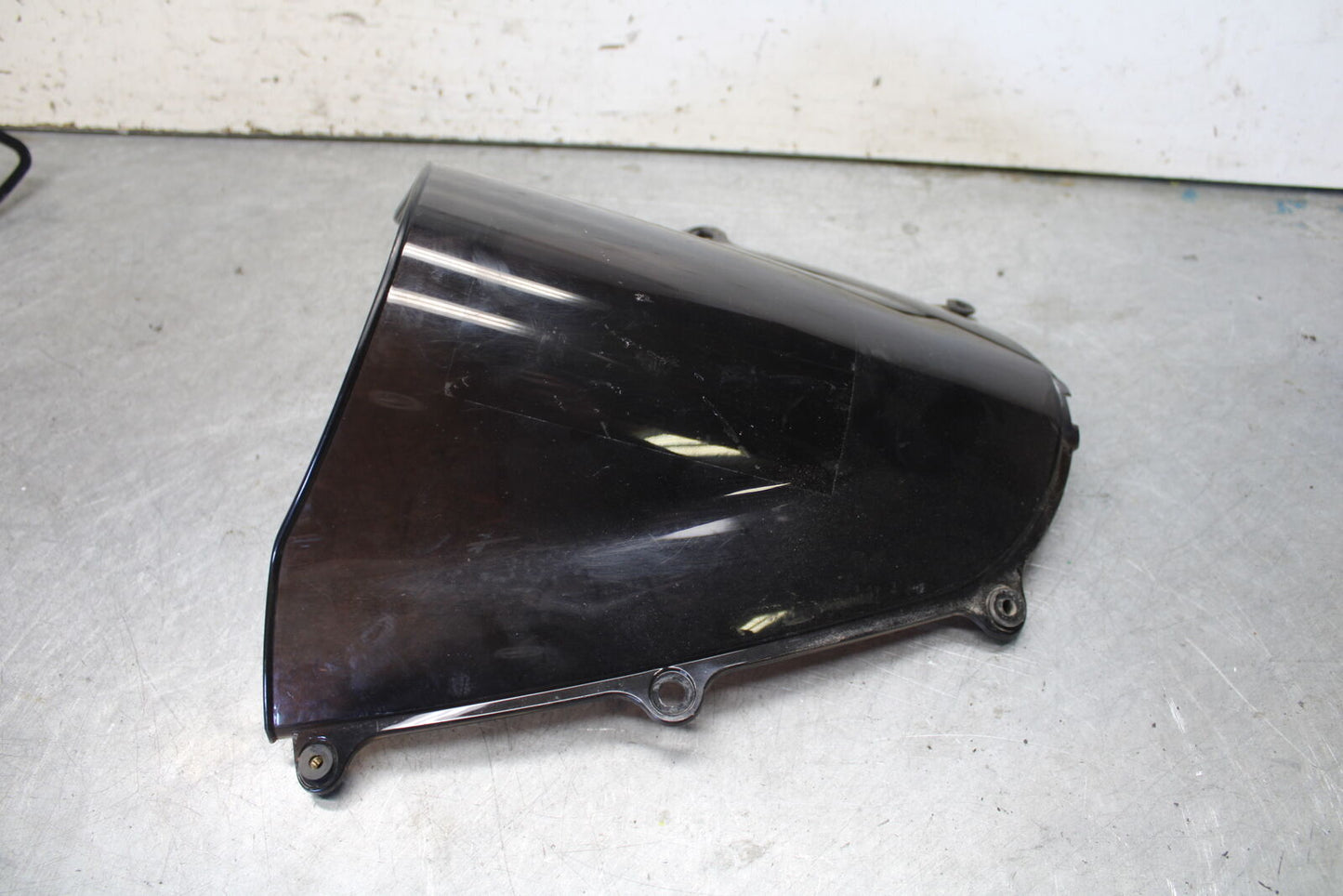 05-06 HONDA CBR600RR FRONT WINDSHIELD WINDSCREEN   BB689