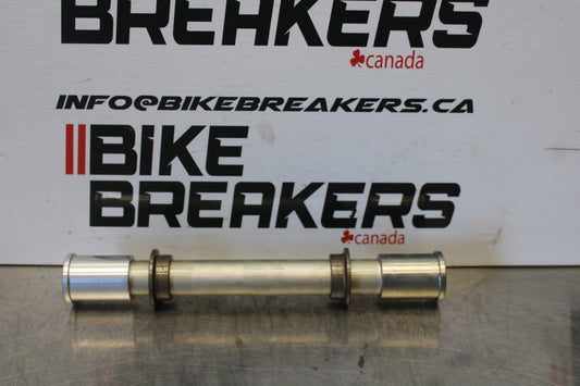 23-24 KAWASAKI NINJA ZX14R NEW!! FRONT WHEEL RIM AXLE PIVOT BOLT BB764