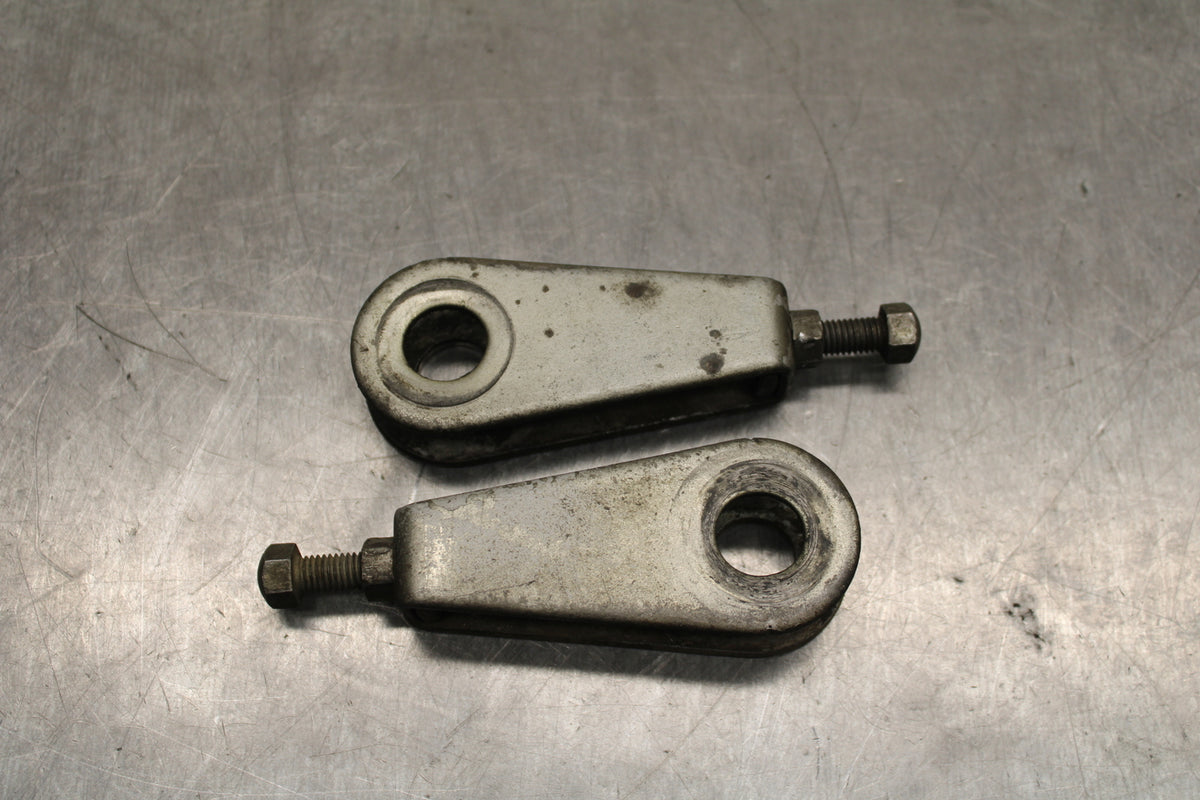 78 SUZUKI GS550E SWINGARM CHAIN TENSIONER ADJUSTMENT BRACKETS  BB133