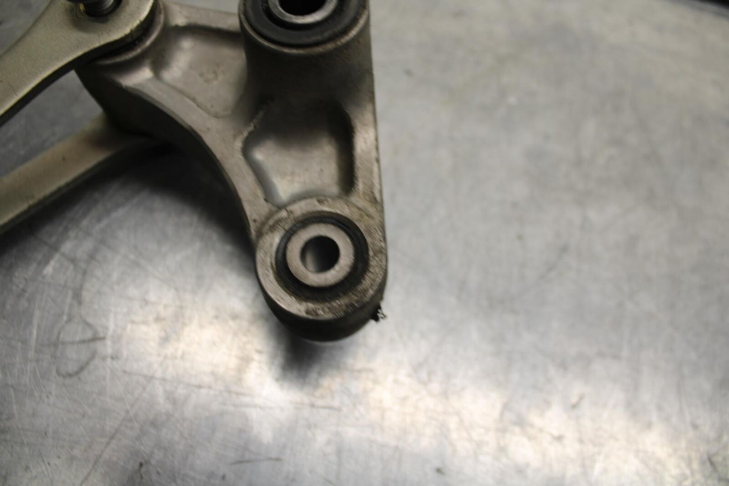 23 KAWASAKI NINJA ZX6R 636 REAR DOGBONE SHOCK LINKAGE LINK BB609