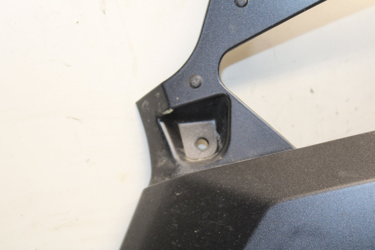 18-23 KAWASAKI NINJA 400 LEFT MID UPPER SIDE FAIRING COWL PLASTIC BB679