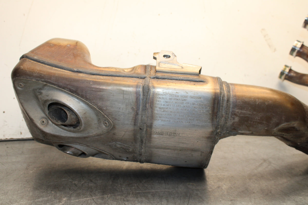 22-24 YAMAHA XSR900 FULL EXHAUST SYSTEM HEADERS PIPE MUFFLER BB710