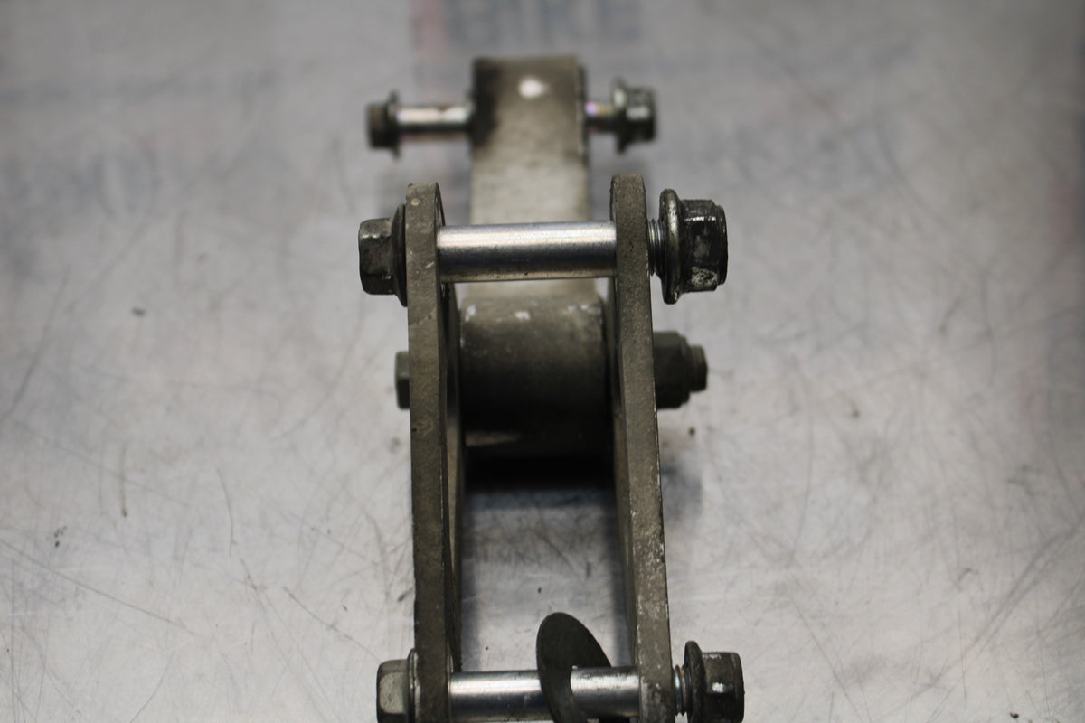 11 SUZUKI GSXR1000 REAR DOGBONE SHOCK LINKAGE LINK BB142