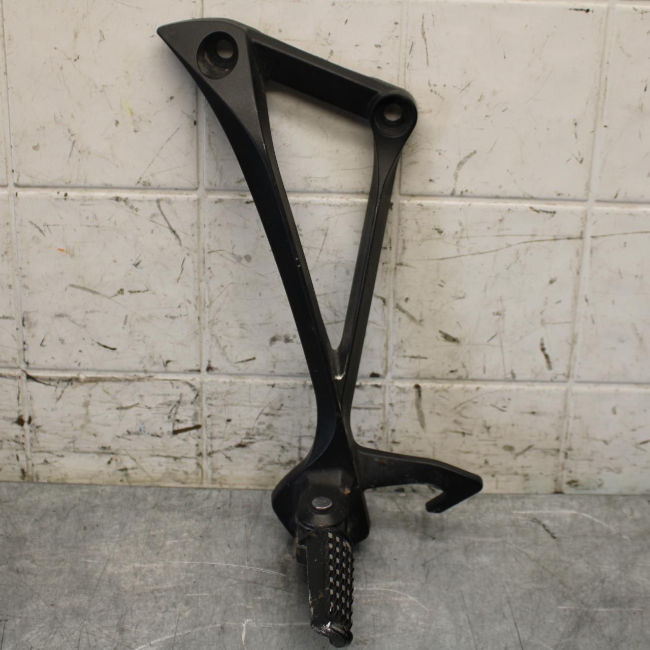 2011 Kawasaki Ninja ZX10R ZX1000K ABS LEFT REAR PASSENGER PEG 34028-0094  BB555