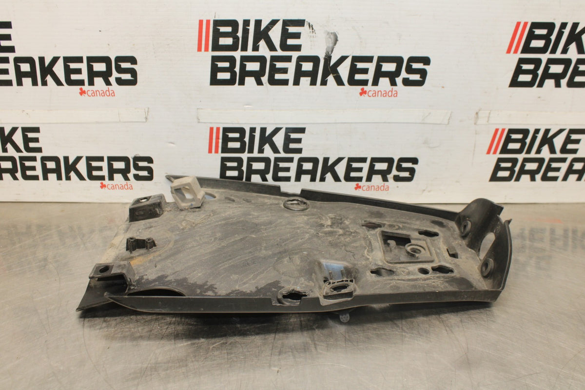 23 KAWASAKI Z900RS REAR BACK TAIL UNDERTAIL FAIRING COWL FENDER BB935