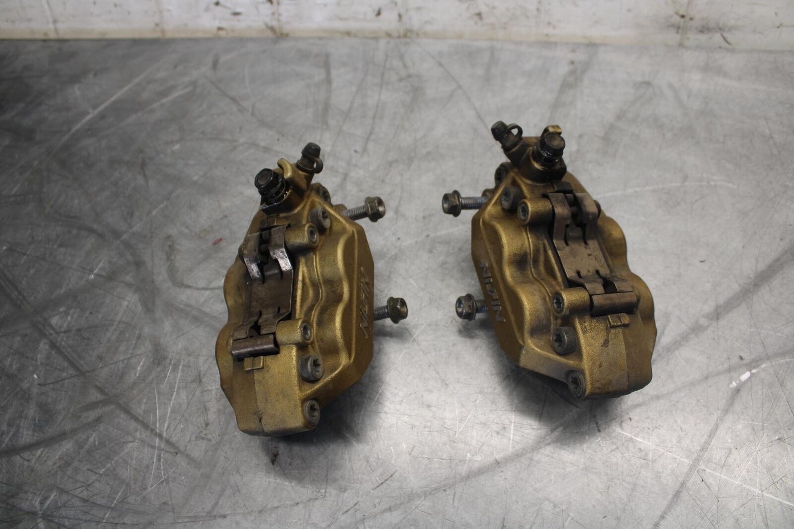 2001 Honda CBR929RR RIGHT LEFT FRONT BRAKE CALIPER SET PAIR CALIPERS BB515