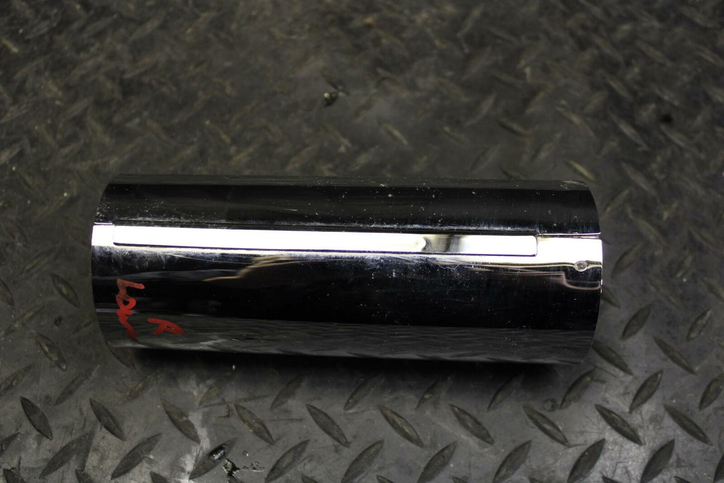06 YAMAHA V STAR 1100 RIGHT FRONT FORK LOWER COVERS BOTTOM GUARDS SHIELD BB184