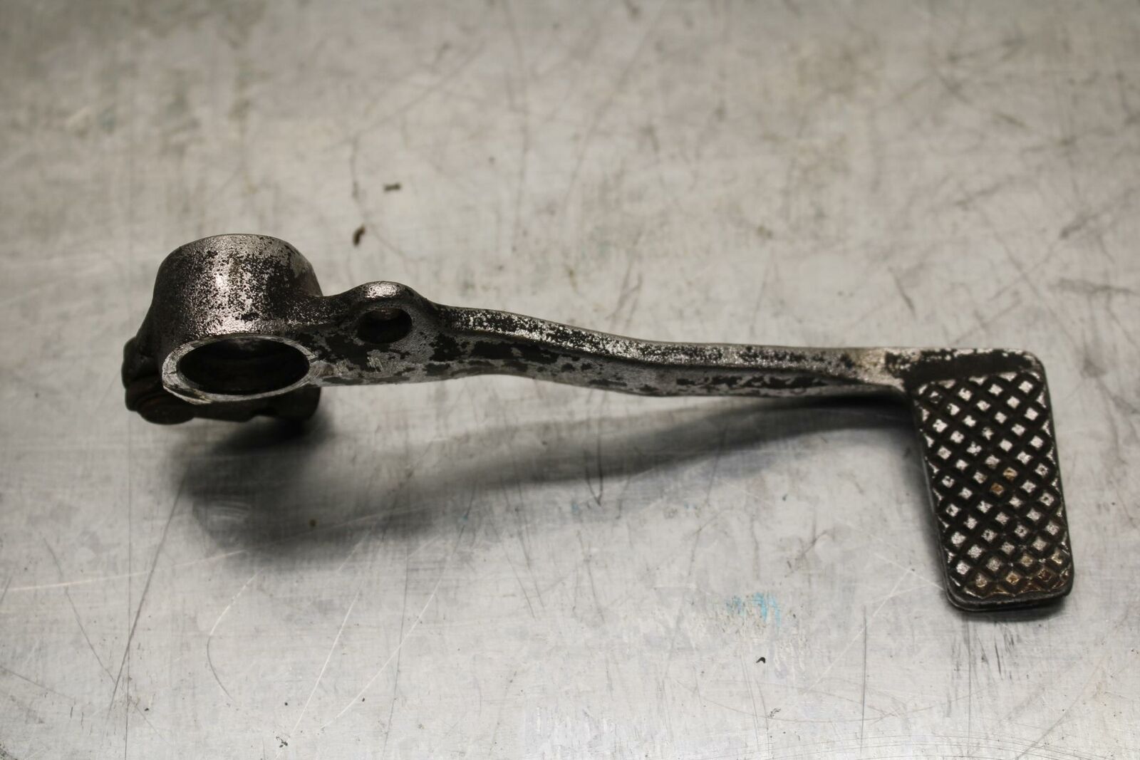 85 YAMAHA RZ500 RIGHT REARSET BRAKE FOOT PEDAL BB27 A