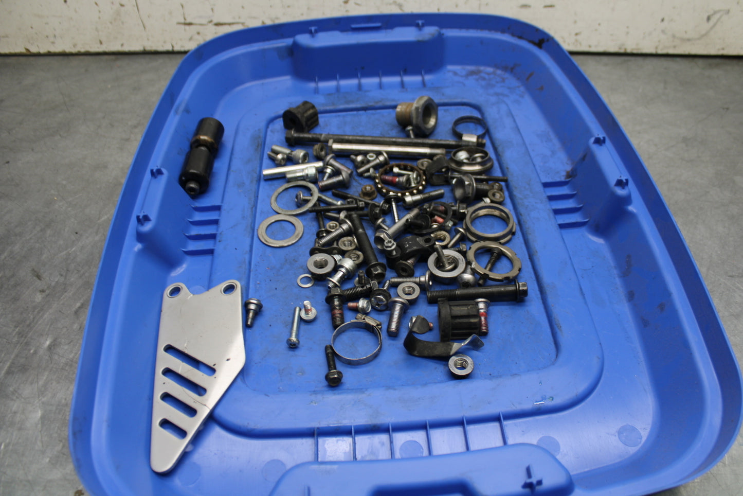 13-17 KAWASAKI NINJA ZX6R ZX636E MOUNTING BOLTS HARDWARE MOTOR SCREWS BB735