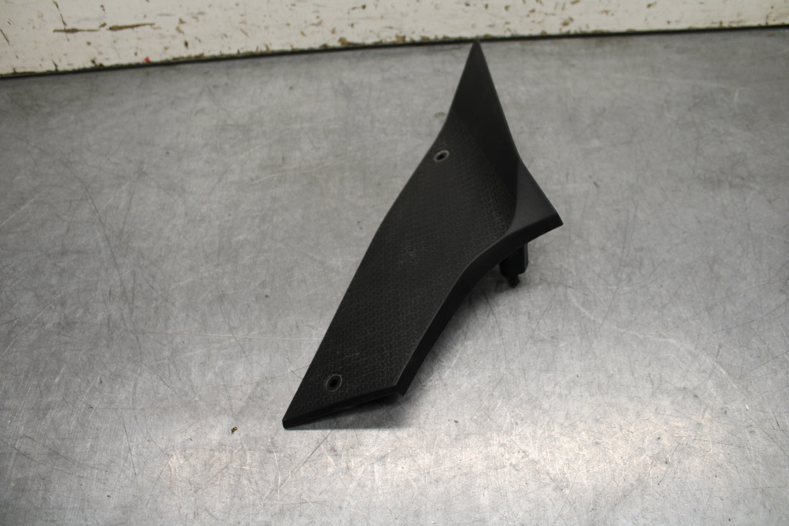 24 KAWASAKI NINJA 500 ABS RIGHT FRONT DUCT COVER PANEL COWL BB730