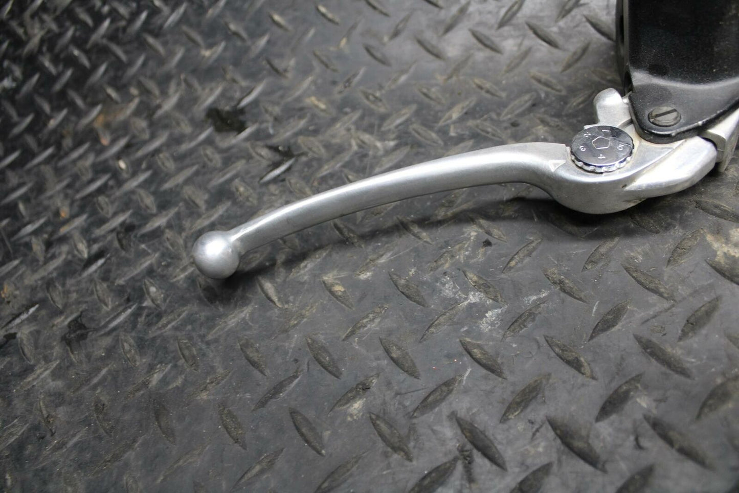 12-17 KAWASAKI NINJA 650 FRONT BRAKE MASTER CYLINDER w/ LEVER BB211