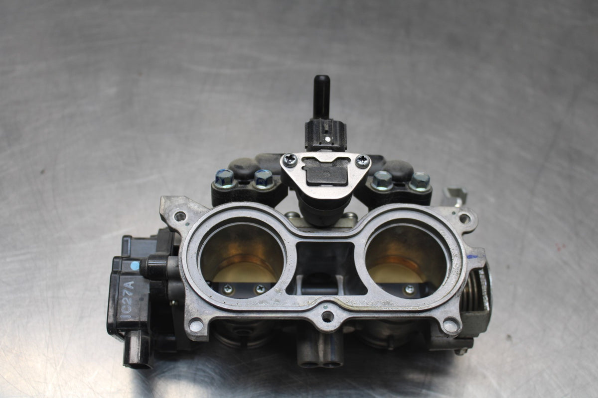 18 HONDA CB500F MAIN FUEL INJECTORS / THROTTLE BODIES BB861